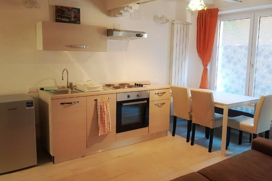 FLAT 1 COVER 900X600